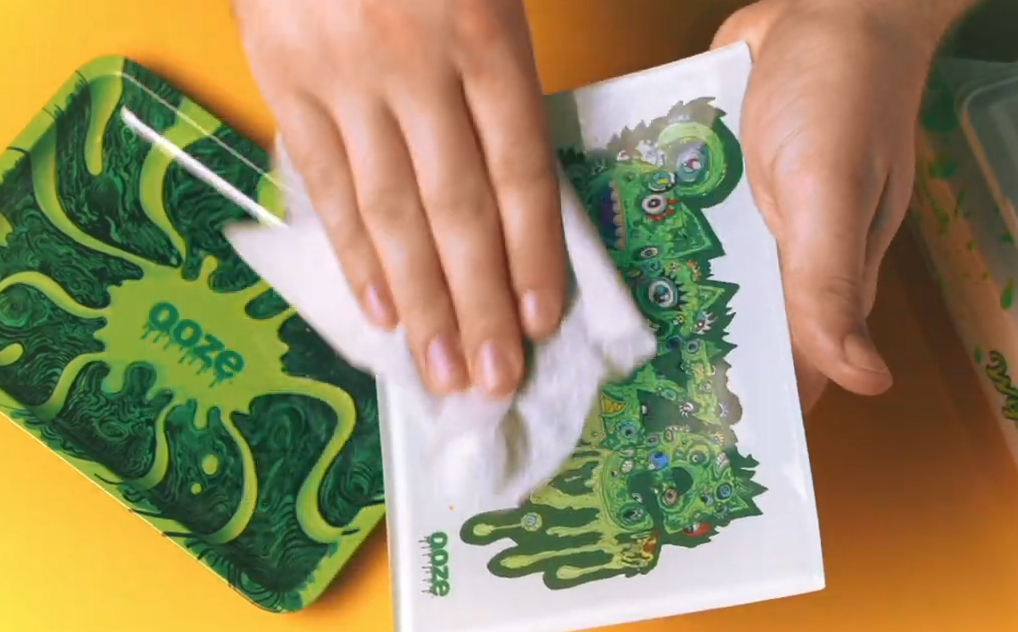 How To Clean Rolling Tray